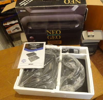 SNK Neo Geo AES_2