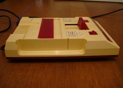 Nintendo Famicom_9