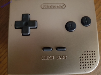 Nintendo Gameboy Light_3