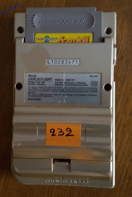 Nintendo Gameboy Light_15
