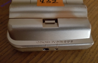 Nintendo Gameboy Light_10