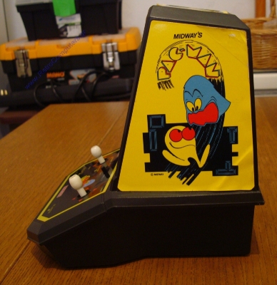 PacMan by Midway (Coleco)_4