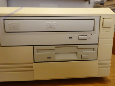 Commodore Amiga 4000_5