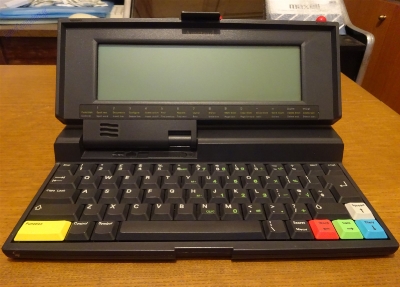 Amstrad NC 200_1