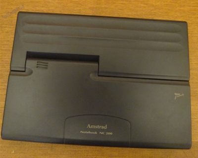 Amstrad NC 200_2