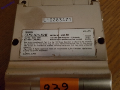 Nintendo Gameboy Light_11